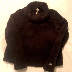 Alo Yoga CowlNeck Sherpa Pullover Sweater
